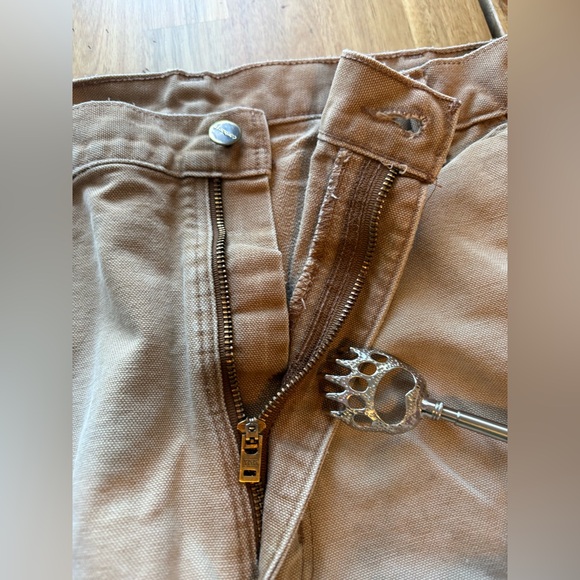 Carhartt • 38x36 • Dungaree • Distressed - Picture 10 of 11